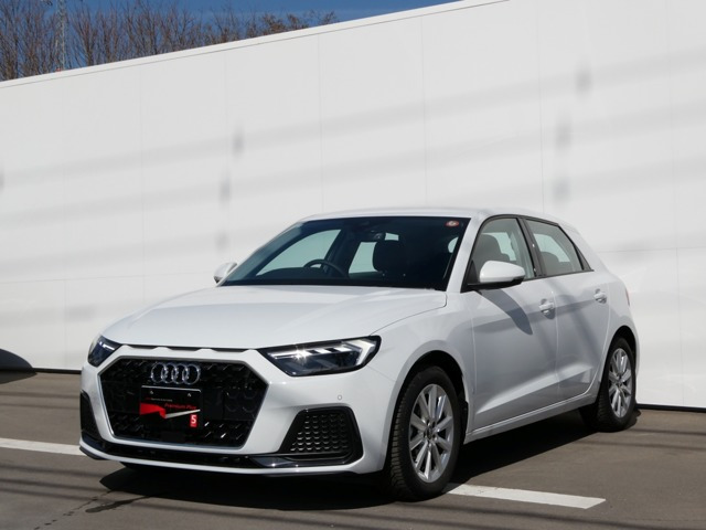 A1スポーツバック 25 TFSI アドバンスド