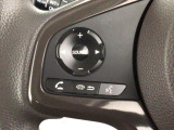 ステアリングリモコンは、運転中でも簡単に音量調整やチャンネル変更もできます!わき見運転防止にもつながるので安心です♪