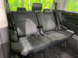3列目シートはもちろん状態良好☆大人でもゆったりと座って頂けますので、大人数でのお出かけもラクラクです♪ご家族で、気の知れた仲間で、ドライブに行くのが楽しみですね♪