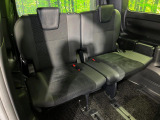 3列目シートはもちろん状態良好☆大人でもゆったりと座って頂けますので、大人数でのお出かけもラクラクです♪ご家族で、気の知れた仲間で、ドライブに行くのが楽しみですね♪
