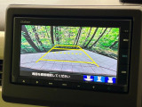 【バックカメラ】駐車時に後方がリアルタイム映像で確認できます。大型商業施設や立体駐車場での駐車時や、夜間のバック時に大活躍!運転スキルに関わらず、今や必須となった装備のひとつです!