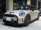 新しく入荷いたしました!こちらのMINIについてのご質問、お見積もりのご用命は、お気軽に0078-6002-369993MINI一宮までご連絡ください。