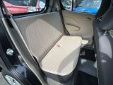 リヤシートもゆったりです。