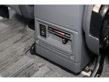 リアヒーターがあるのは嬉しい!冬でも車内をしっかり温めてくれます。