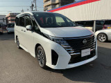 セレナ 1.4 e-POWER ハイウェイスターV 