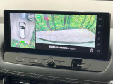 【アラウンドビューモニター】専用のカメラにより、上から見下ろしたような視点で360度クルマの周囲を確認することができます☆死角部分も確認しやすく、狭い場所での切り返しや駐車もスムーズに行えます。