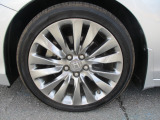 純正19インチアルミを装着!お洒落は足元から♪♪