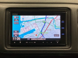 ナビゲーションはフルセグTV対応のGathers純正メモリーナビを搭載しています。Bluetoothオーディオ機能がありますので、スマートフォンなどの音楽も再生できます。