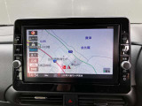ナビゲーション+AV 2画面表示(デュアルウィンドウ)、TV、FM/AM、Bluetooth Audio、SDカード、DVD再生、 CD録音/再生、ハンズフリーフォン、スマホ、Nissan Connectサービス対応の高性能9インチ大型ナビです。