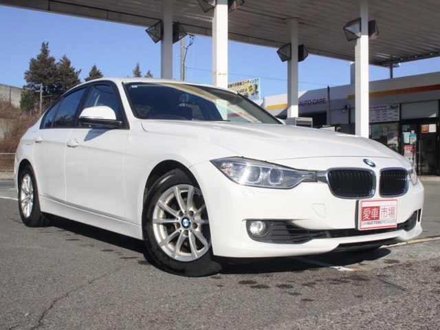 3シリーズセダン320i