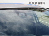 サポカーSとは、衝突軽減ブレーキに加えて、高齢者に多いと言われている踏み間違い事故防止をサポートする機能です。詳しくは販売店スタッフまでおたずねください。