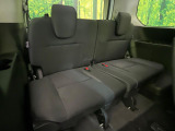 3列目シートはもちろん状態良好☆大人でもゆったりと座って頂けますので、大人数でのお出かけもラクラクです♪ご家族で、気の知れた仲間で、ドライブに行くのが楽しみですね♪