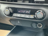 「オートエアコン」が付いています。1年中快適な室内を提供!車内温度を設定すると、風量を自動で調節してくれます。