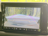【バックカメラ】駐車時に後方がリアルタイム映像で確認できます。大型商業施設や立体駐車場での駐車時や、夜間のバック時に大活躍!運転スキルに関わらず、今や必須となった装備のひとつです!