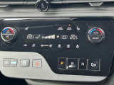 シフトのチェンジはボタンを押すことで操作します。シートヒーターや後席エアコンも一括操作可能です