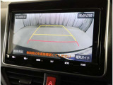 バックガイドモニターで、後方を確認しながら安心して駐車することができます。運転初心者も熟練者も必須の機能ですよ!