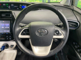 【純正革巻きステアリング】上質な革を使用することで、手にしっかり馴染みとても運転しやすいハンドルです♪