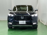 LEDヘッドライトを装備しています。LEDヘッドライトはとても明るく、雨の日や夜間走行も安全・安心です。オートライトコントロール付きで周囲の明るさに応じて自動で点灯・消灯します
