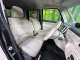 運転席シート廻りは使用感も少なく、良好な状態となっています。丁寧に使われていたことがよくわかりますね。