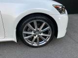 トヨタロングラン保証付きです。(対象項目:約60項目・5000部品)が対象です。全国のトヨタ系ディーラーで保証修理が可能です。