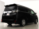 当店では、厳選された車両のみ展示しております。アルファード・ヴェルファイアに特化した専門店ならではの豊富な在庫の中から、お気に入りの一台をお探しください!