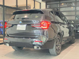 BMWのメカニックによる、100項目の納車前点検エンジン、ミッション、マフラー、電気系統やコンピュータなどを詳細に点検します。交換基準の部品があれば、純正部品を使用し整備した後にお客様にお渡しします。