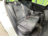 後部座席も気になるようなキズ・汚れやへたり等、大きなダメージはなく、良好な状態です。