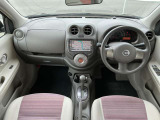 必要十分な装備が揃っています!コンパクトカーなのに室内の広さを感じる内装になっていますよ!