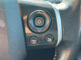 ステアリングには様々なスイッチが付いておりますので運転しながらの操作も楽ちんです!