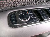 ドアミラーの鏡面の調節、格納は運転席からすべて操作できます!