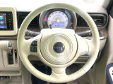 ステアリングも使用感が少なく、きれいな状態となっております♪