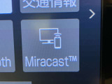 Miracast内蔵です。アンドロイドスマホをお持ちの方は、Bluetooth接続にてスマホ内の画像や動画、音楽などを映し出すことが出来ます。一部、使用できない機種もあります。