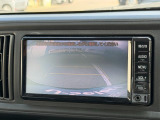 駐車時に便利なバックカメラを装備しています。