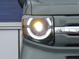★LEDヘッドライト搭載★ 白っぽく光る明るく省電力なLEDライト!先進的な白い輝きでフロントフェースを引き締めます☆