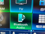 Bluetoothオーディオ対応可。お持ちのスマホやiPodなどとBluetooth接続して外部機器内の音楽などを車内で楽しめます。