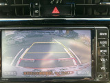 バックガイドモニターで、後方を確認しながら安心して駐車することができます。運転初心者も熟練者も必須の機能ですよ!
