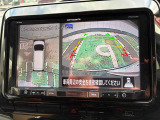 【アラウンドビューモニター】上空から見下ろしているかのような映像で駐車をサポート。安心です。