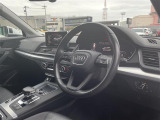 Q5 2.0 TFSI クワトロ 4WD エアサス4WD 本革シート
