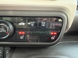 前席に寒い日も身体を温め快適なドライブをサポートしてくれるシートヒーターを装備しています。
