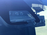 【トヨタセーフティセンス】走行中に前方の車両等を認識し、衝突しそうな時は警報とブレーキで衝突回避と被害軽減をアシスト。より安全にドライブをお楽しみいただけます。