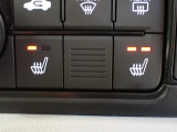 寒い冬でも暖かポカポカのシートヒーターが装備されています。