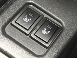 【シートヒーター】寒い日に重宝するシートヒーター!エアコンより早く温まってくれるので寒がりの人も安心ですね♪エアコンの温風は乾燥するから苦手、という方にもをおすすめです。