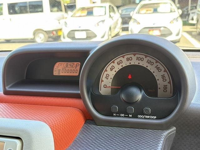 トヨタ ポルテ 1.3 X の中古車詳細 (60,000km, シルバーメタリック