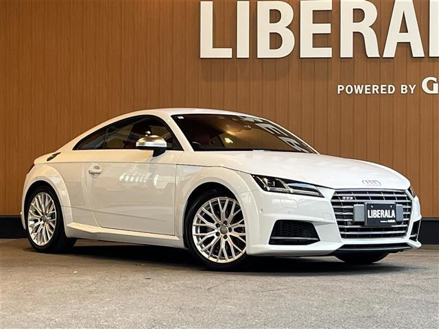 TTSクーペ2.0 TFSI クワトロ 4WD4WD 本革シート