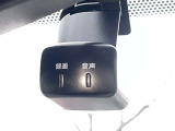 ドライブレコーダー装備です!もしもの時やあおり運転など、映像記録は証拠になるのであると安心ですね!