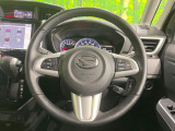 【純正革巻きステアリング】上質な革を使用することで、手にしっかり馴染みとても運転しやすいハンドルです♪