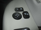 電動格納機能付きドアミラーです!