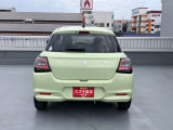 スポーティなバックビュー。毎日の通勤に、買い物に大活躍!車の詳細はスタッフへおたずねください!