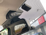 日産オリジナルドライブレコーダー(フロント+室内)搭載しております。車室内カメラで車内および車側面を撮影。走行中の幅寄せ対策や後方撮影にも対応しております。