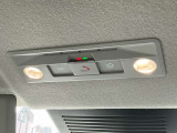 SOSコール 走行中の緊急時(病気や事故、あおり運転など)にボタンひとつでオペレーターに接続!救急や警察への連絡をサポートいたします。※使用にはお申し込みが必要です、詳しくはスタッフまで
